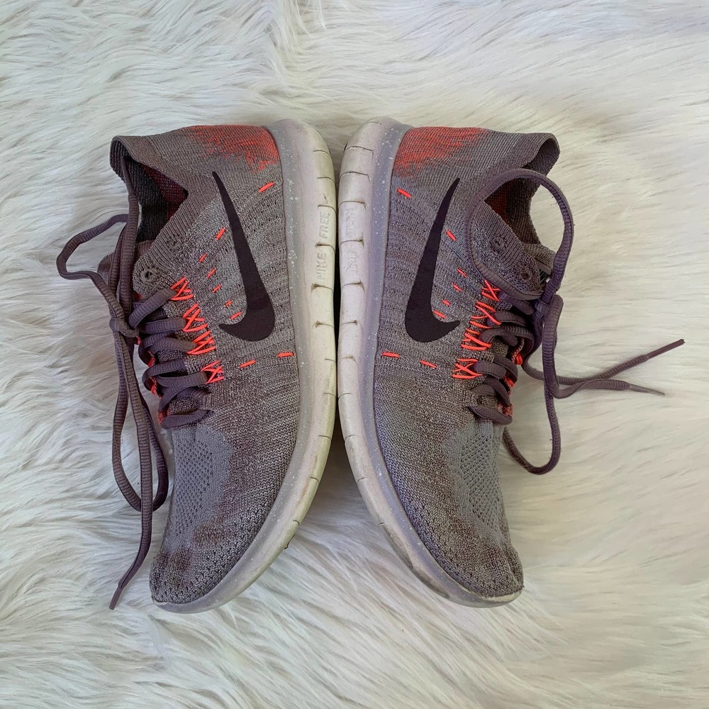 Nike Women’s Free RN Flyknit Sneakers 2017 880844 - Picture 8 of 11